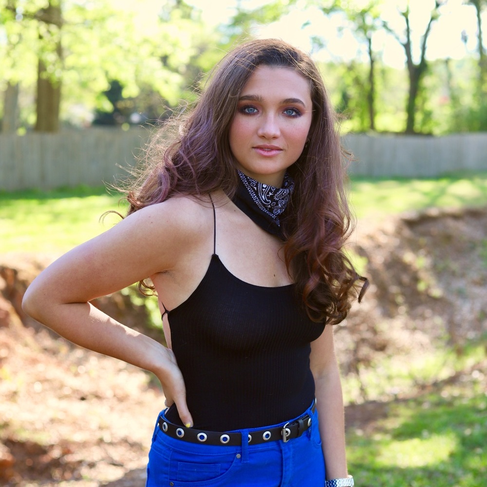 Meet your Posher, Naomi